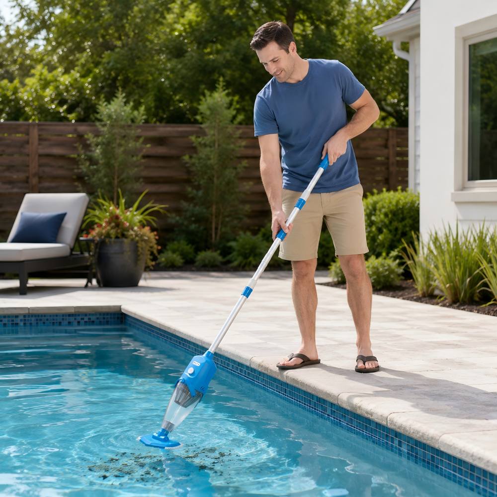 Pool vacuum cleaner