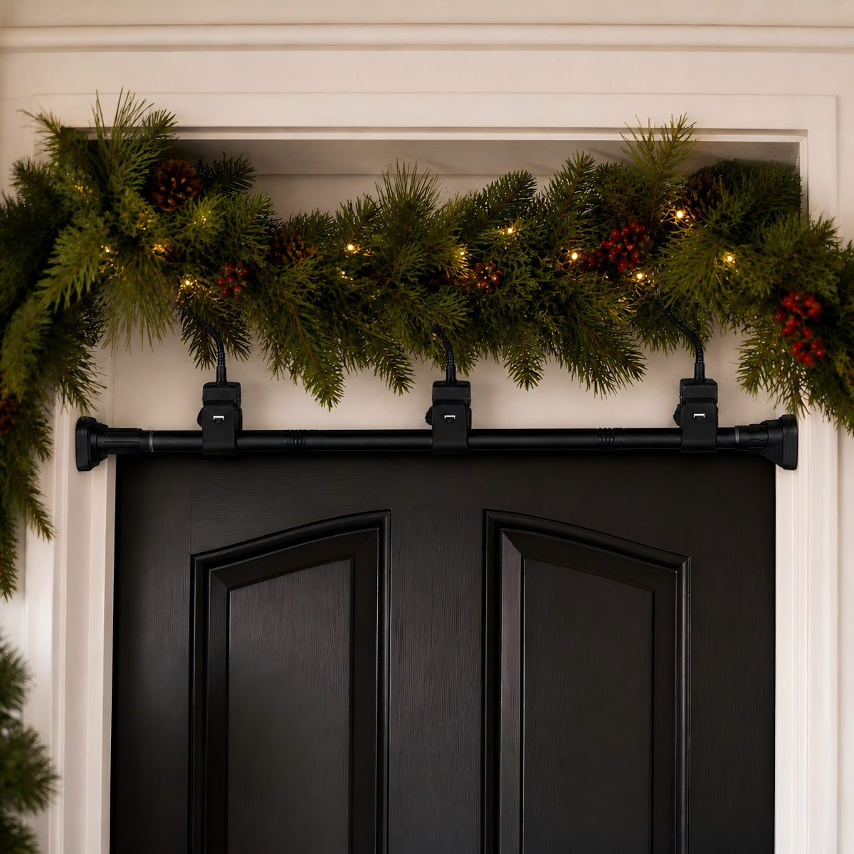 Adjustable Door-Frame Garland Hanger — No Drill, Fits 32–81 in